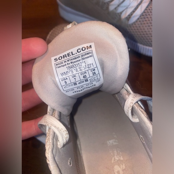 Sorel Sneakers - Picture 2 of 3